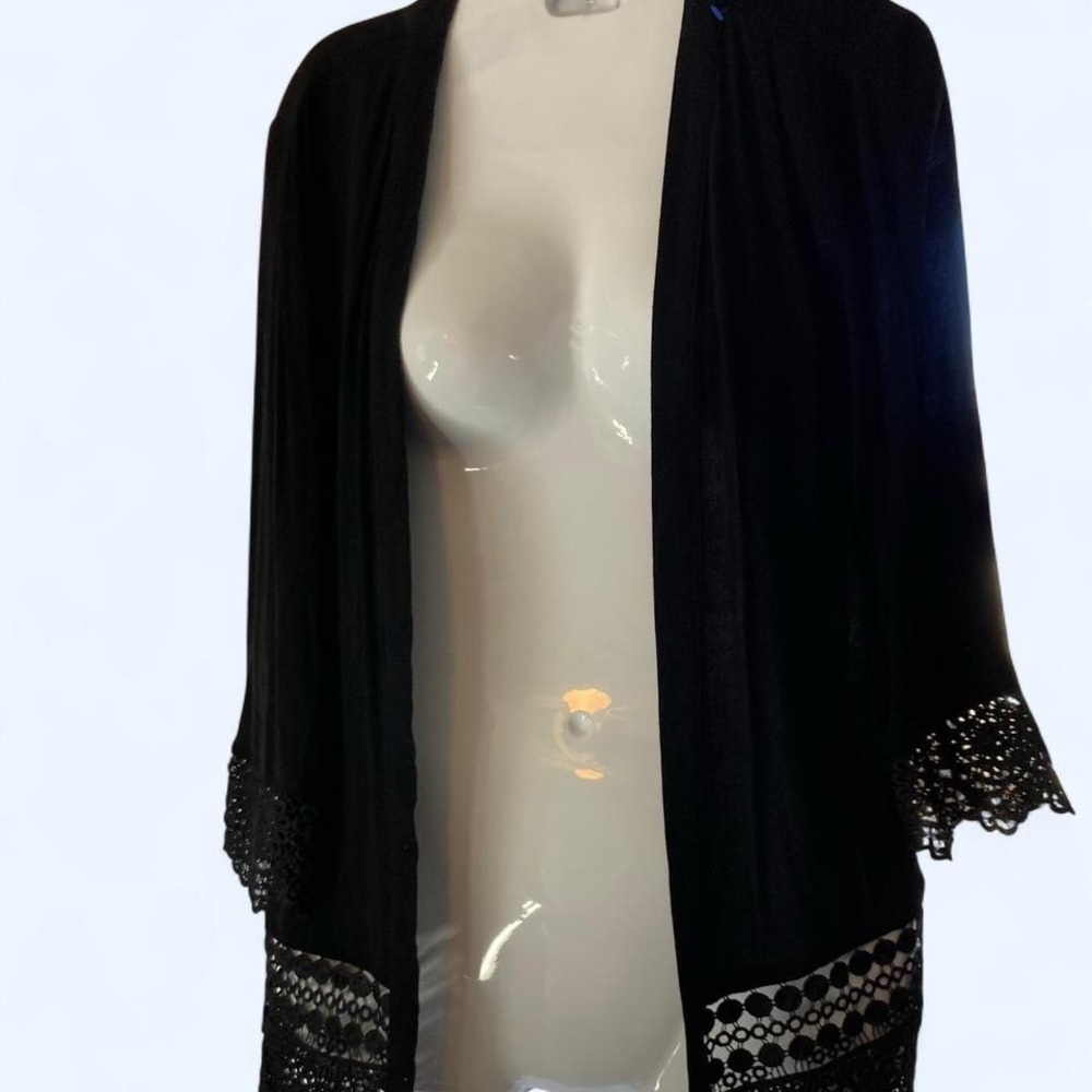 Black crochet lace kimono with a touch of boho flair Xhilaration S